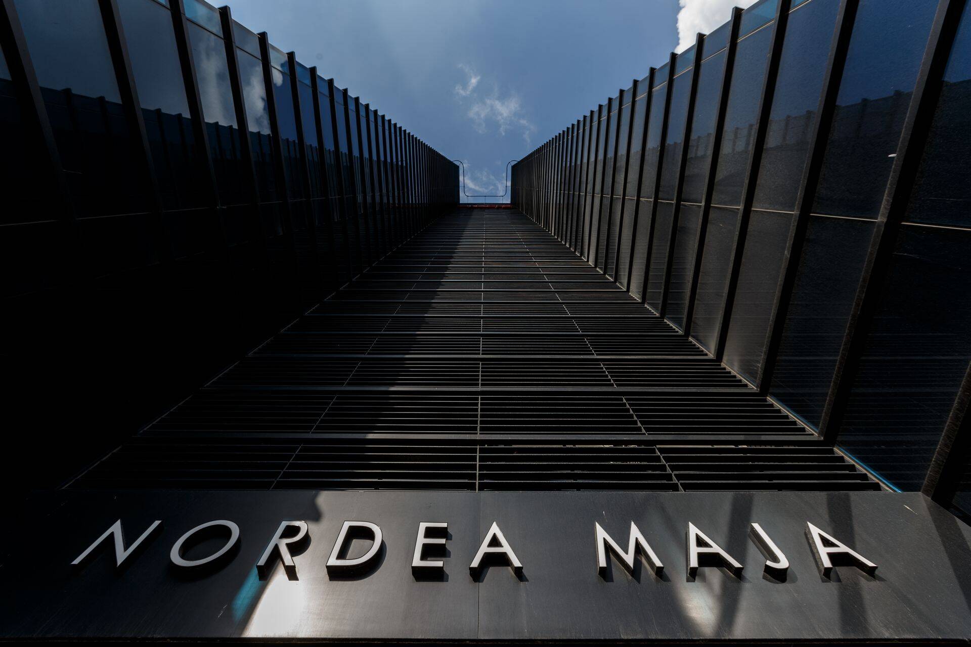 Eesti parteidest kasutab Nordea panga teenuseid Reformierakond.