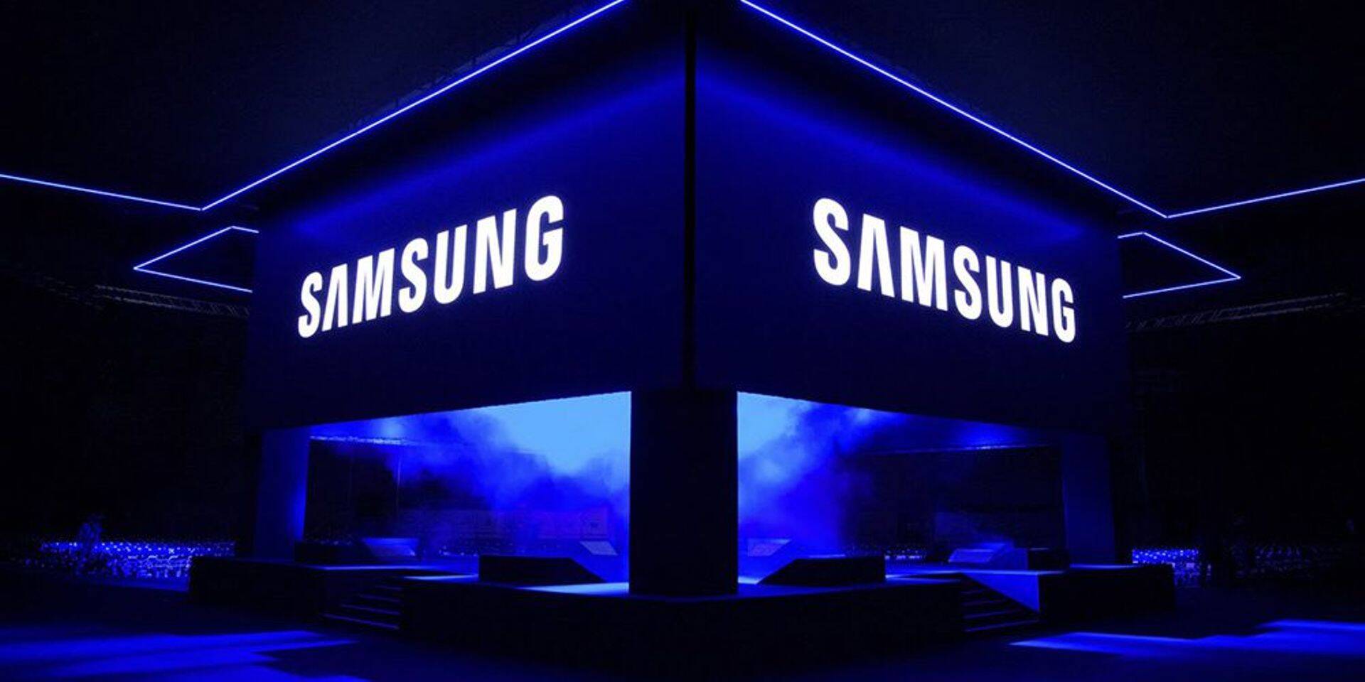 Samsung на этой неделе выпустит в продажу новый смартфон-раскладушку
