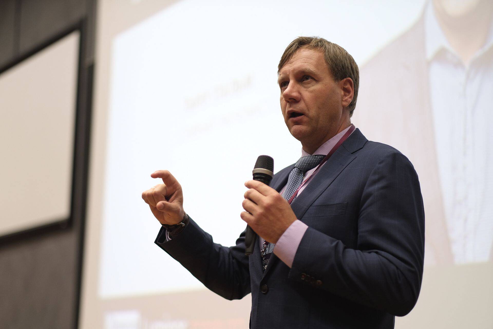 Тыну Пальм.