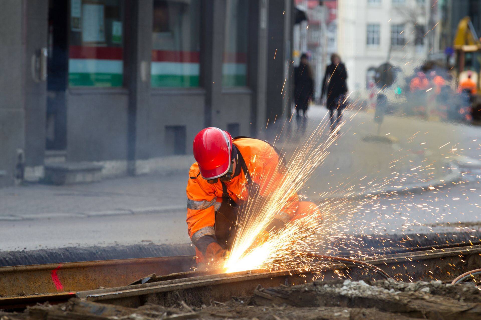 Trammitee ehitus Pärnu maanteel.