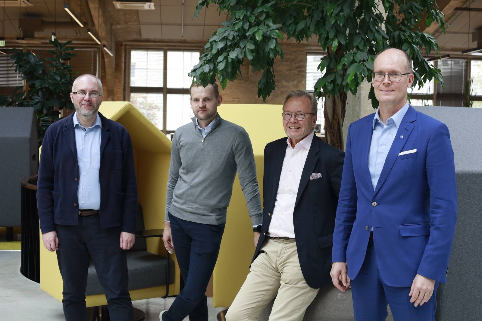 Soraineni riigihangete ekspert Mario Sõrm, firma finants- ja kindlustusekspert Oliver Ämarik, Trigon Capitali juht Joakim Helenius ja Soraineni advokaadibüroo asutaja Aku Sorainen.