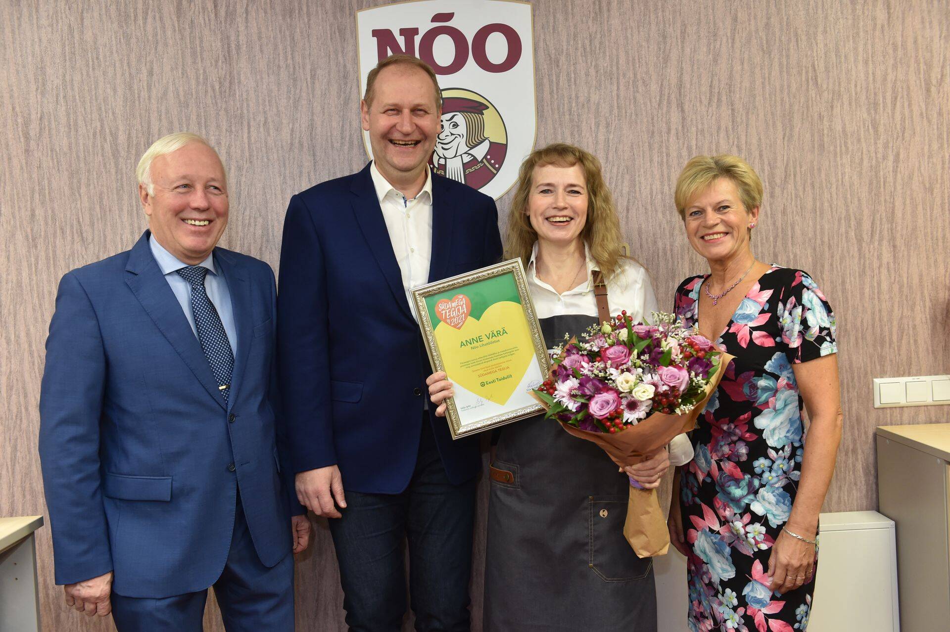 Toiduliidu volikogu esimees ja Salvesti omanik Veljo Ipits, maaeluminister Urmas Kruuse, Nõo Lihatööstuse peatehnoloog Anne Vära ning Toiduliidu juhataja Sirje Potisepp.