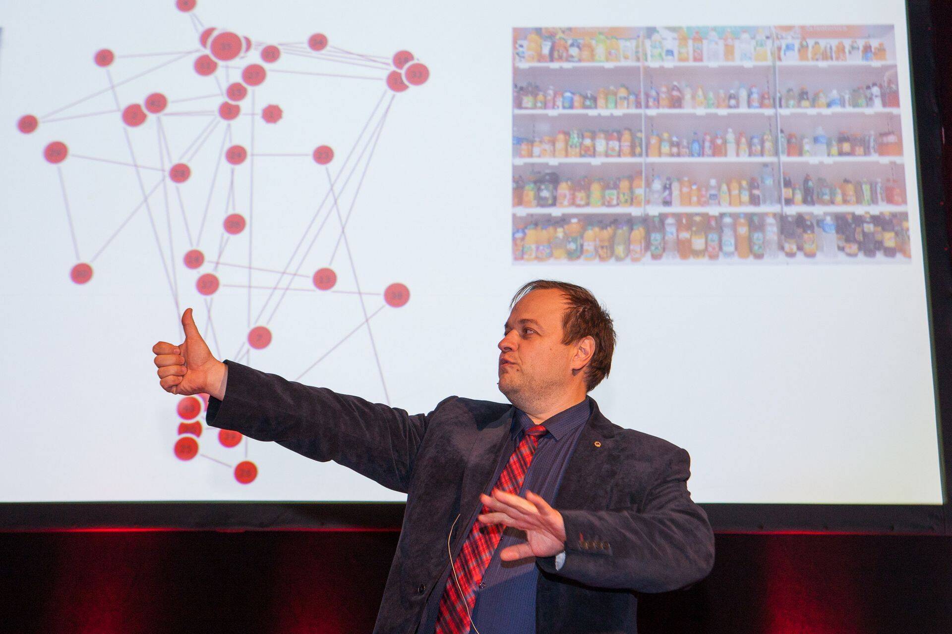 заведующий кафедрой маркетинга Тартуского университета доцент Андрес Куузик