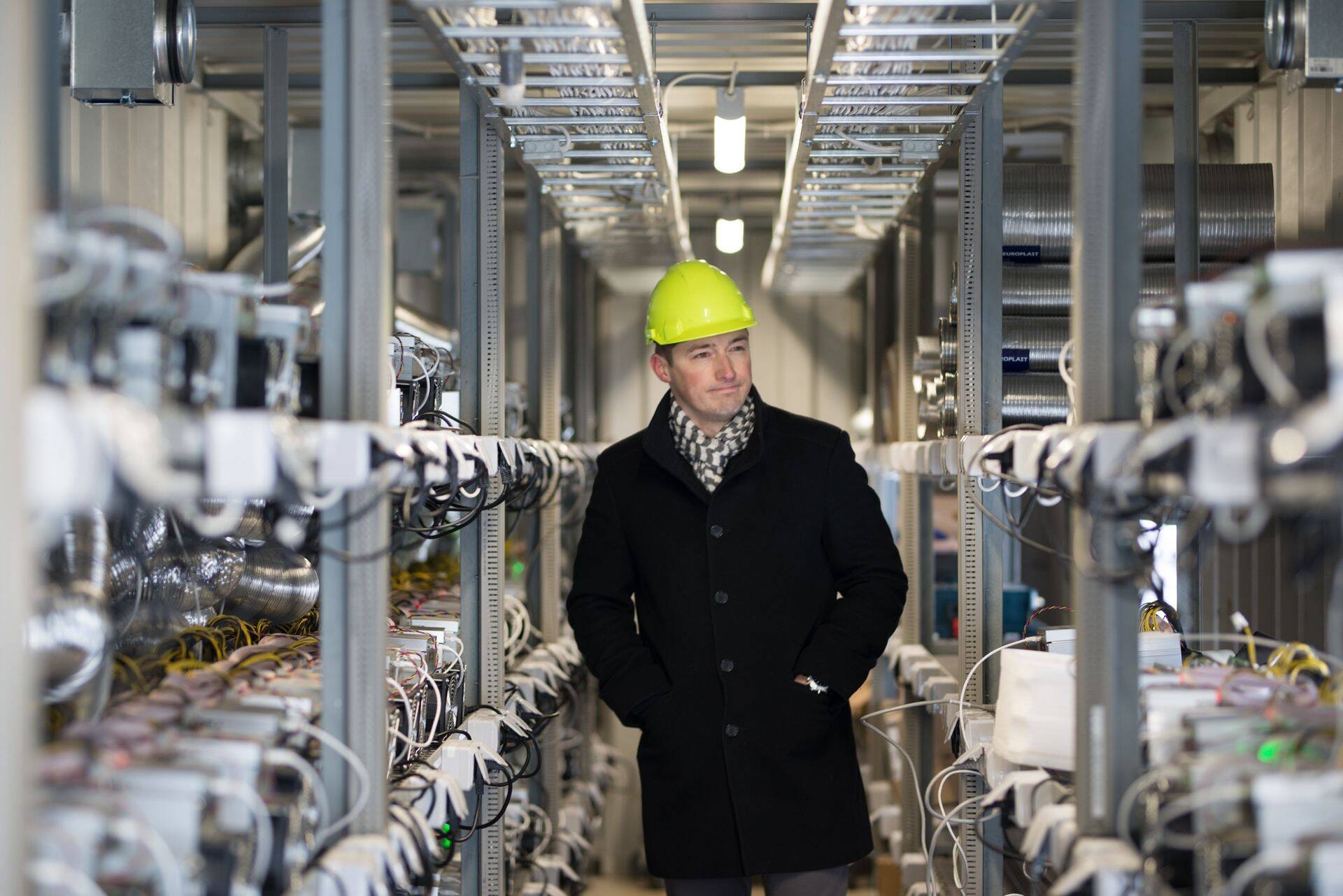 Hermes Brambat on pannud VKG alal Kohtla-Järvel püsti esimese konteinerkaevanduse.