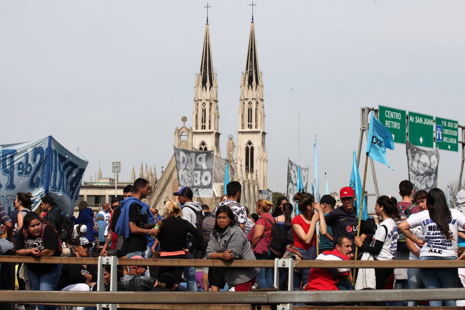 Buenos Airese protesteerijad avaldavad meelt kriisi ning IMFi meetmete vastu.