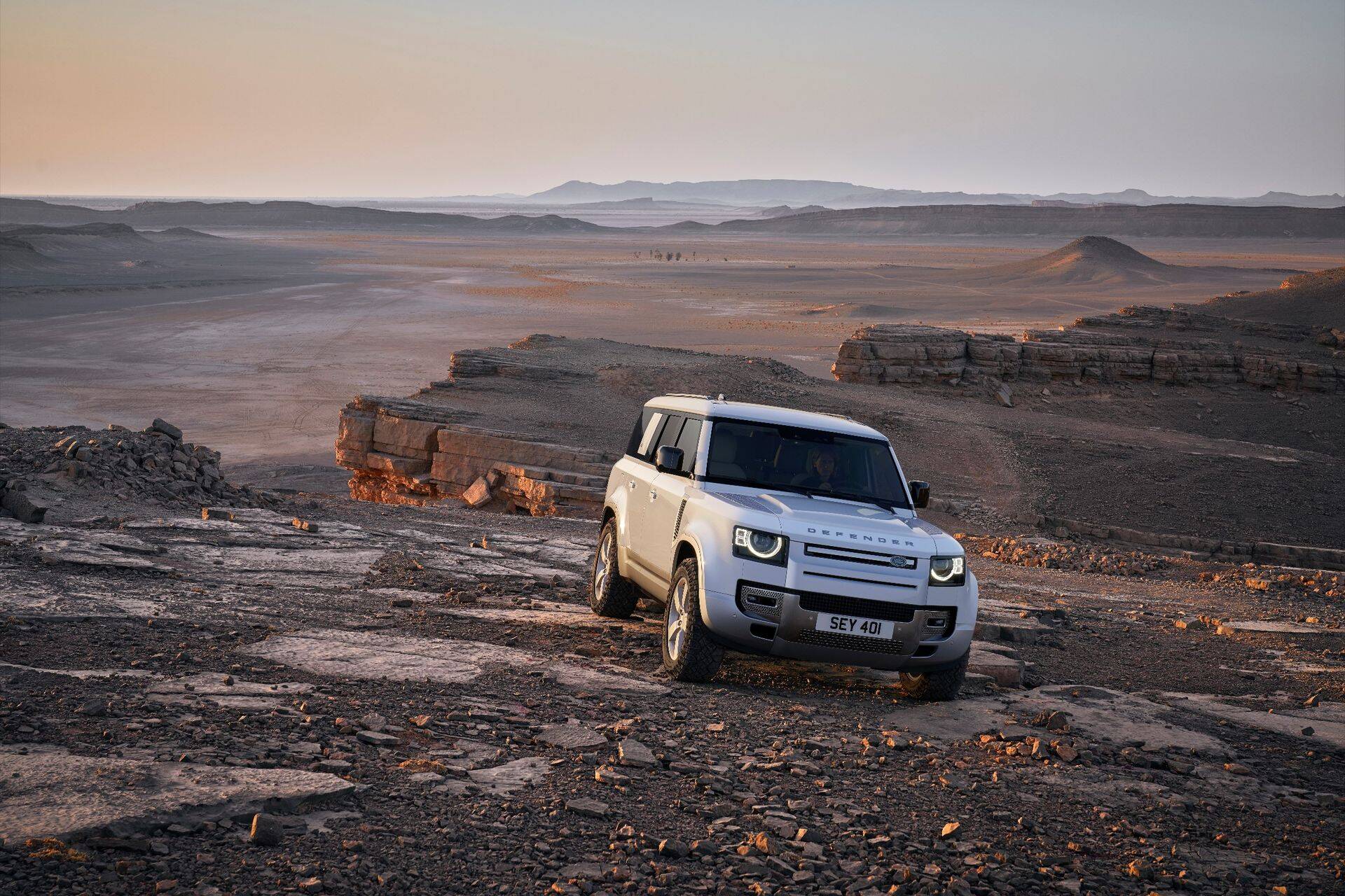 Land Rover Defender (tootja foto)