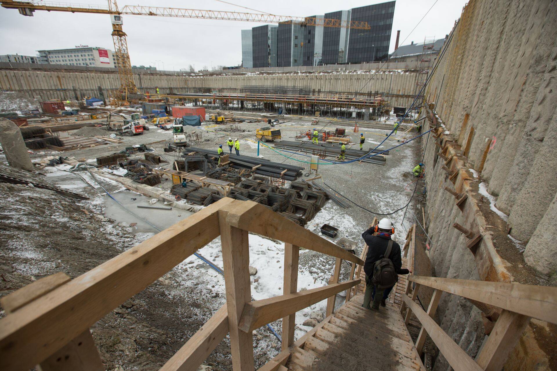 Kanalisatsioonikaevusid ja teisi plastmassist mahuteid tootva Peweld juht Raivo Pihelgas tajus juba kevadel, et uusi ehitusplatse hakkab vähemaks jääma.