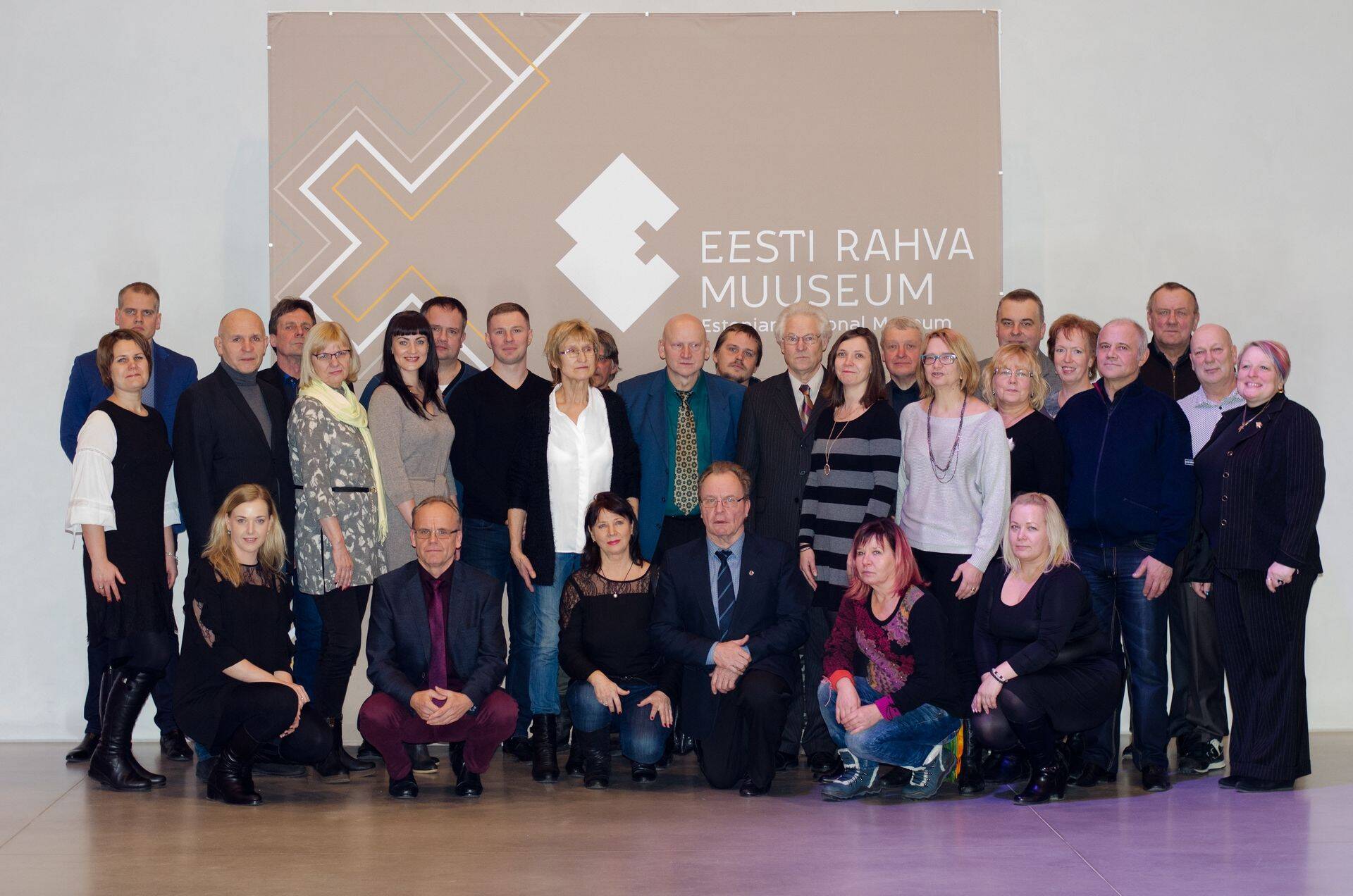 Ingle meeskond ERMi külastusel. Ees vasakult juhatuse liikmed Natalja Tsiviljova ja Aare Leinberg.