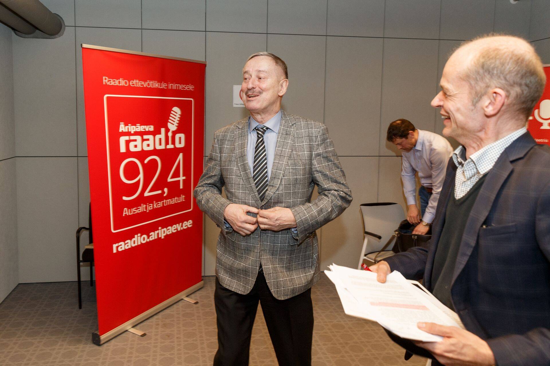 Siim Kallas ja Igor Rõtov Äripäeva raadio stuudios.