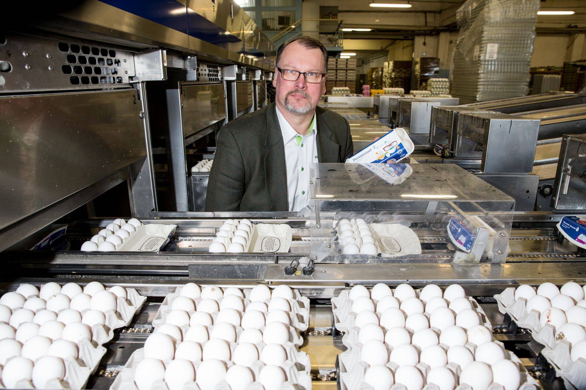 DAVA Foods Estonia tegevjuht Juha-Pekka Takku munatööstuse tootmiskompleksis Tallinna külje all Lool