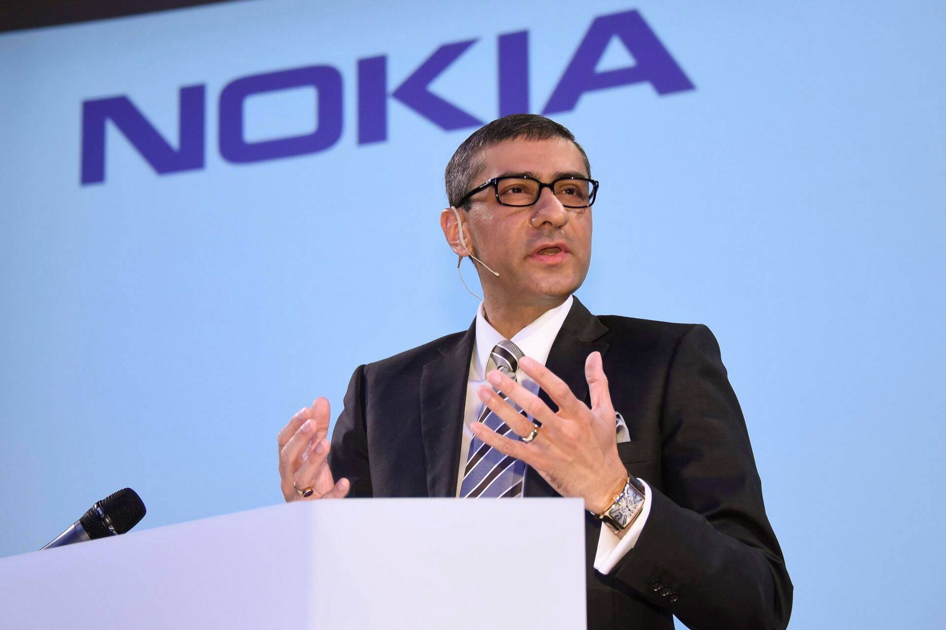 Nokia juht Rajeev Suri kinnitas, et praegu veel firma mobiiliärisse ei naase.