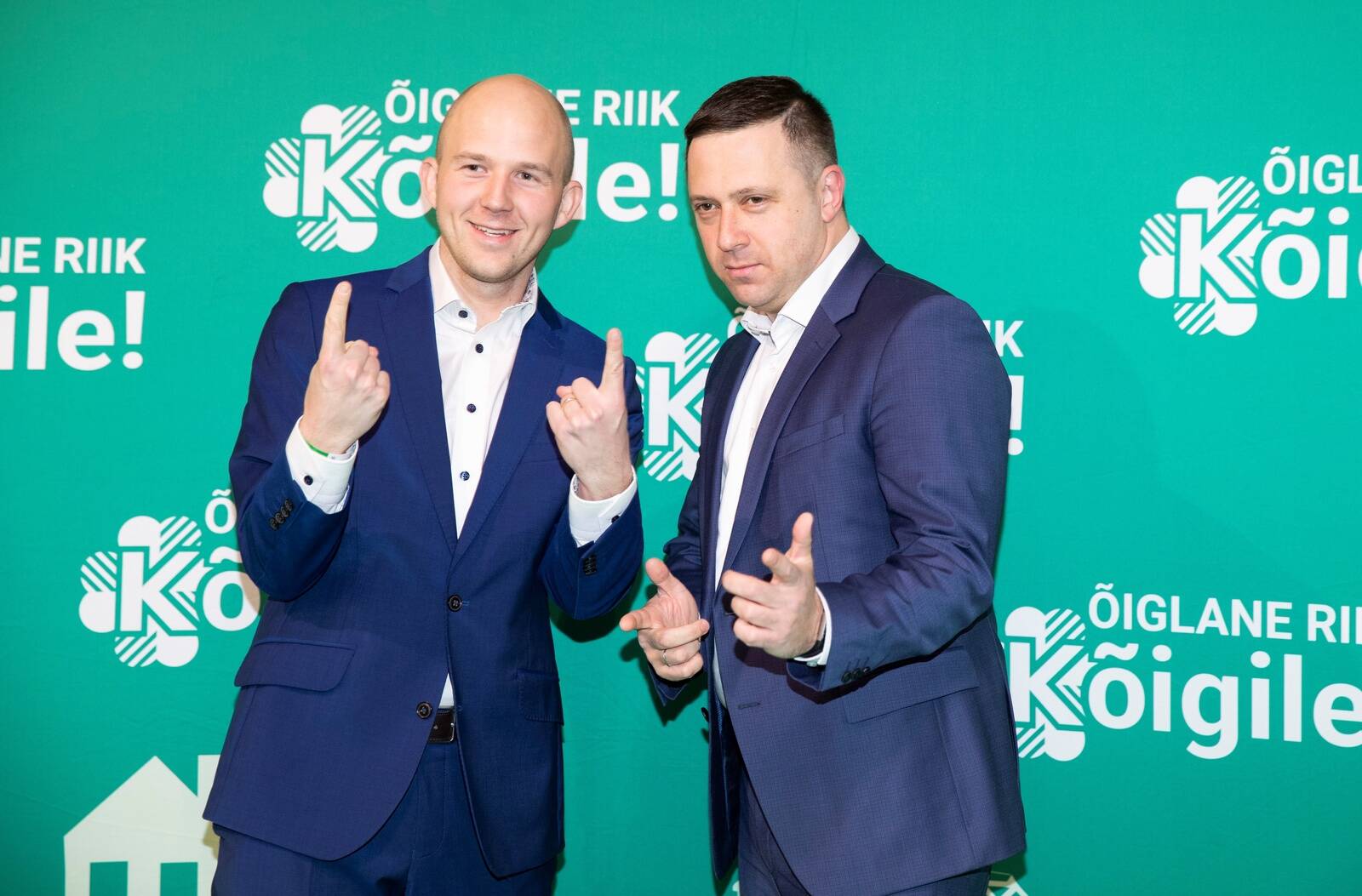Keskerakonnast ja nüüd ka Isamaast lahkunud Tõnis Mölder (vasakul) ei tunnista altkäemaksu võtmist.