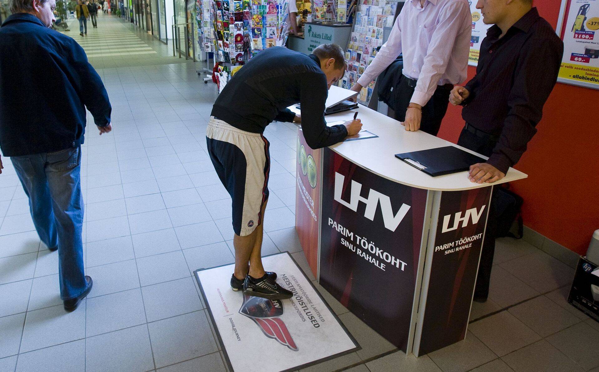 LHV pensionimüüjad on ühed agaramad müügimehed.