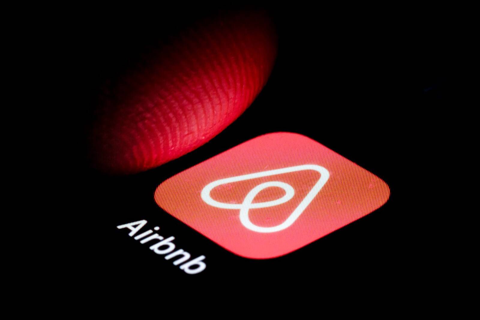 Airbnb-s lühiajalist majutusteenust pakkuvad isikud võivad sattuda löögi alla, selgub Äripäeva raadio saatest “Soraineni sagedus”.