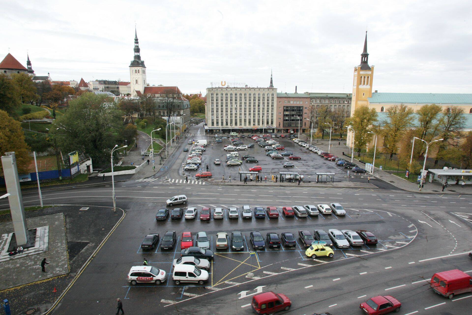 Vabaduse väljak aastal 2004.