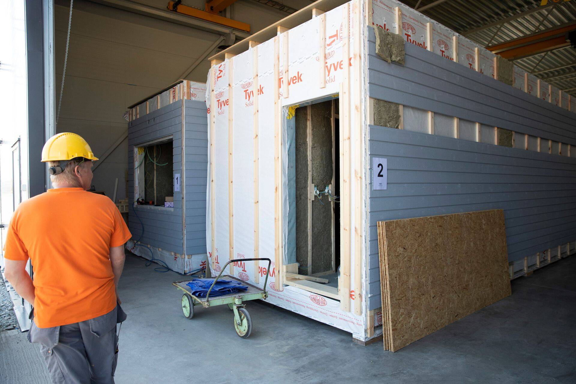 Timbeco Woodhouse OÜ tootmises. Ekspordi kasvu mõjutas enim just kokkupandavate puitmajade eksport.