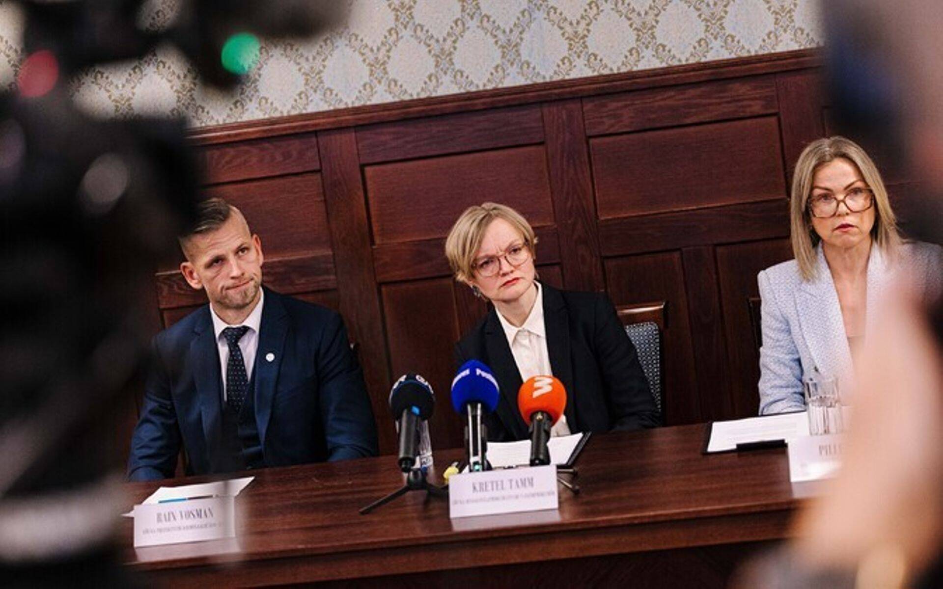Küberrünnaku tagajärjel tekkinud andmelekke puhul tegi politsei koos prokuratuuriga pressikonverentsi.