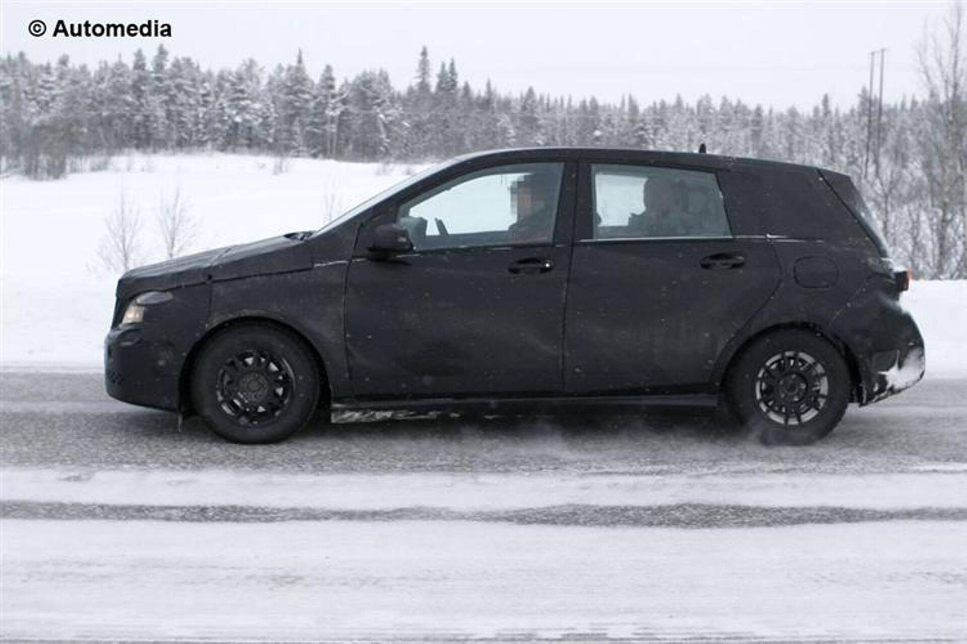 2011. aastal esitletav Mercedese uus B-klass