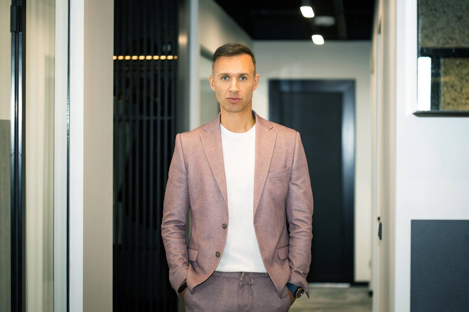 Võlakirjade märkijate seas oli märkimisväärne arv, ligi kolmandik, neid investoreid, kes osalesid ka kevadises esmapakkumises, toob esile Everaus Kinnisvara asutaja ja tegevjuht Janar Muttik.