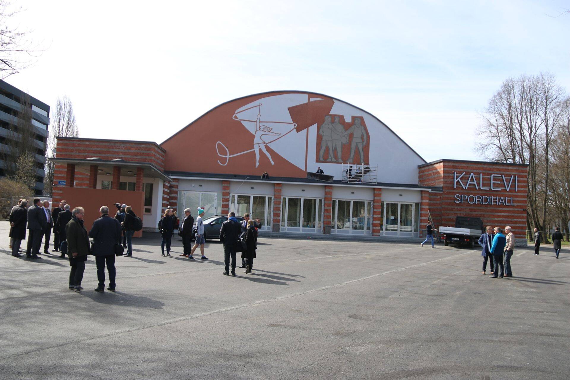 Tallinnas taasavati 8,6 miljoni eurose remondi läbinud Kalevi spordihall.
