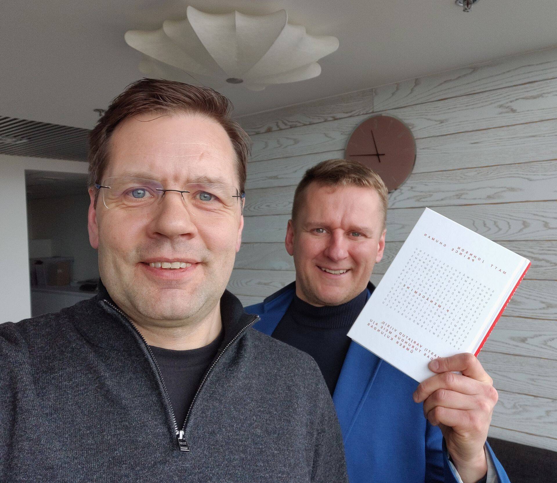 Toomas Danneberg (vasakul) ütleb, et praktilised vaatlused tihti ei kinnita müüjate veendumust sellest, milline on nende klientide ostukogemuse.