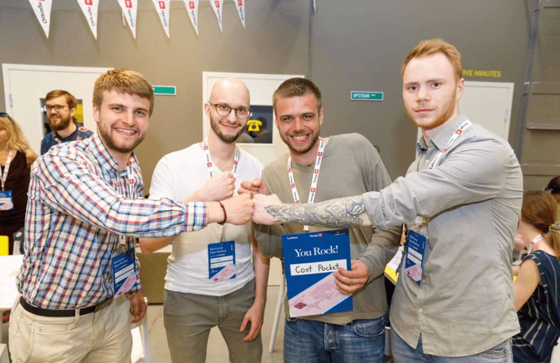 CostPocketi tiim tegutseb paberivaba raamatupidamise nimel. Firma juht Martin Sookael paremalt teine.