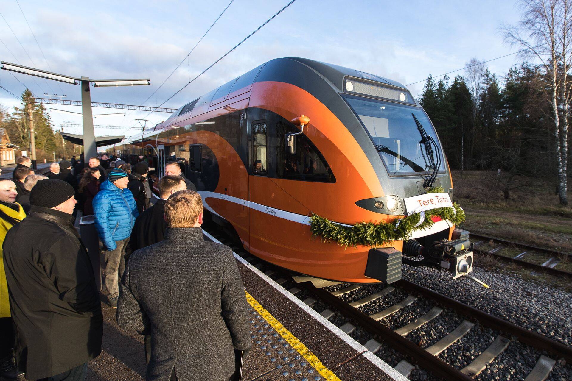 Pärast 20 aastast pausi hakkas reisirong taas Turbasse sõitma.