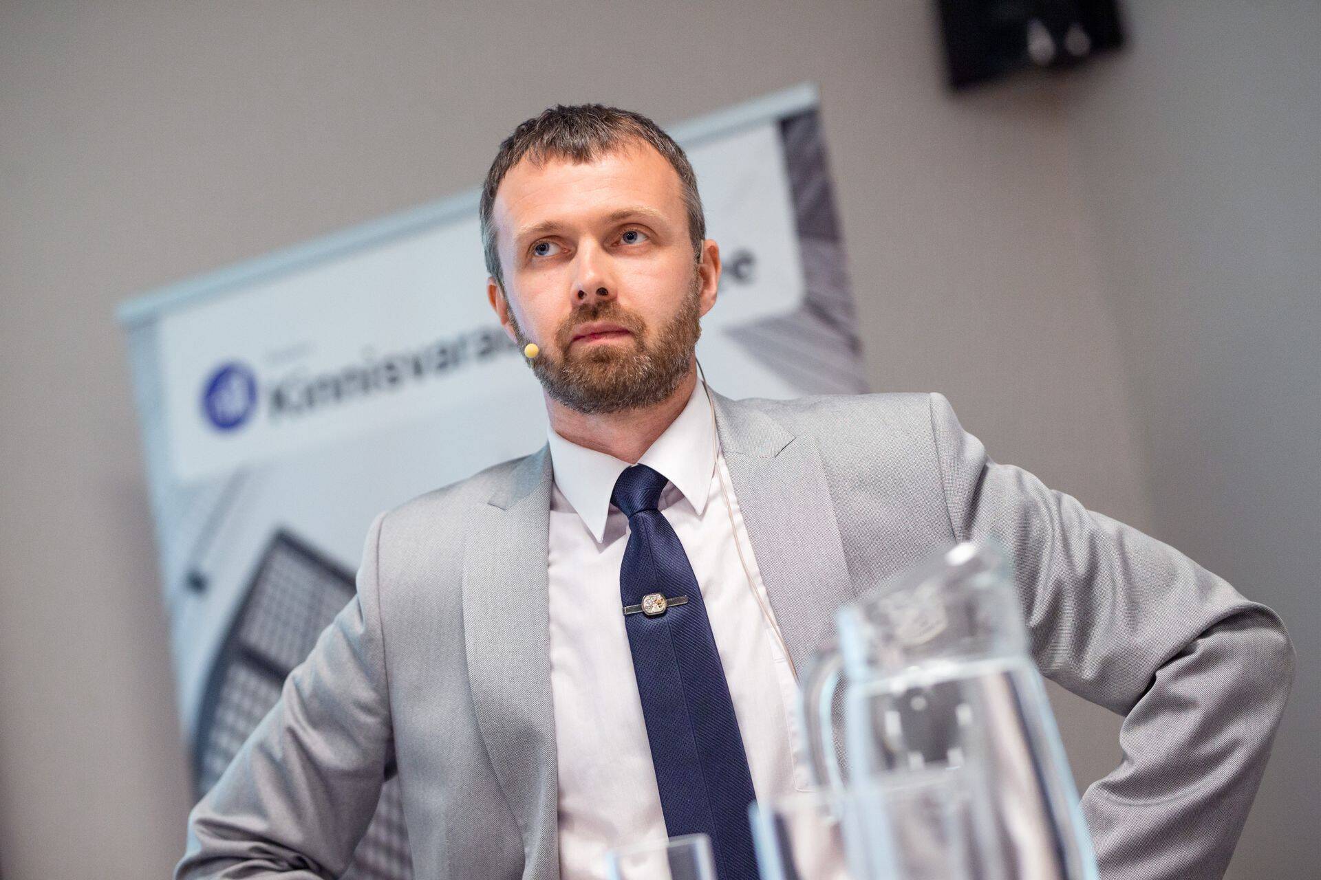 Tallinna Linnaplaneerimise Ameti juht Ivari Rannama ütleb, et kuu aja eest uuenenud Ehitisregistriga on endiselt probleemid.