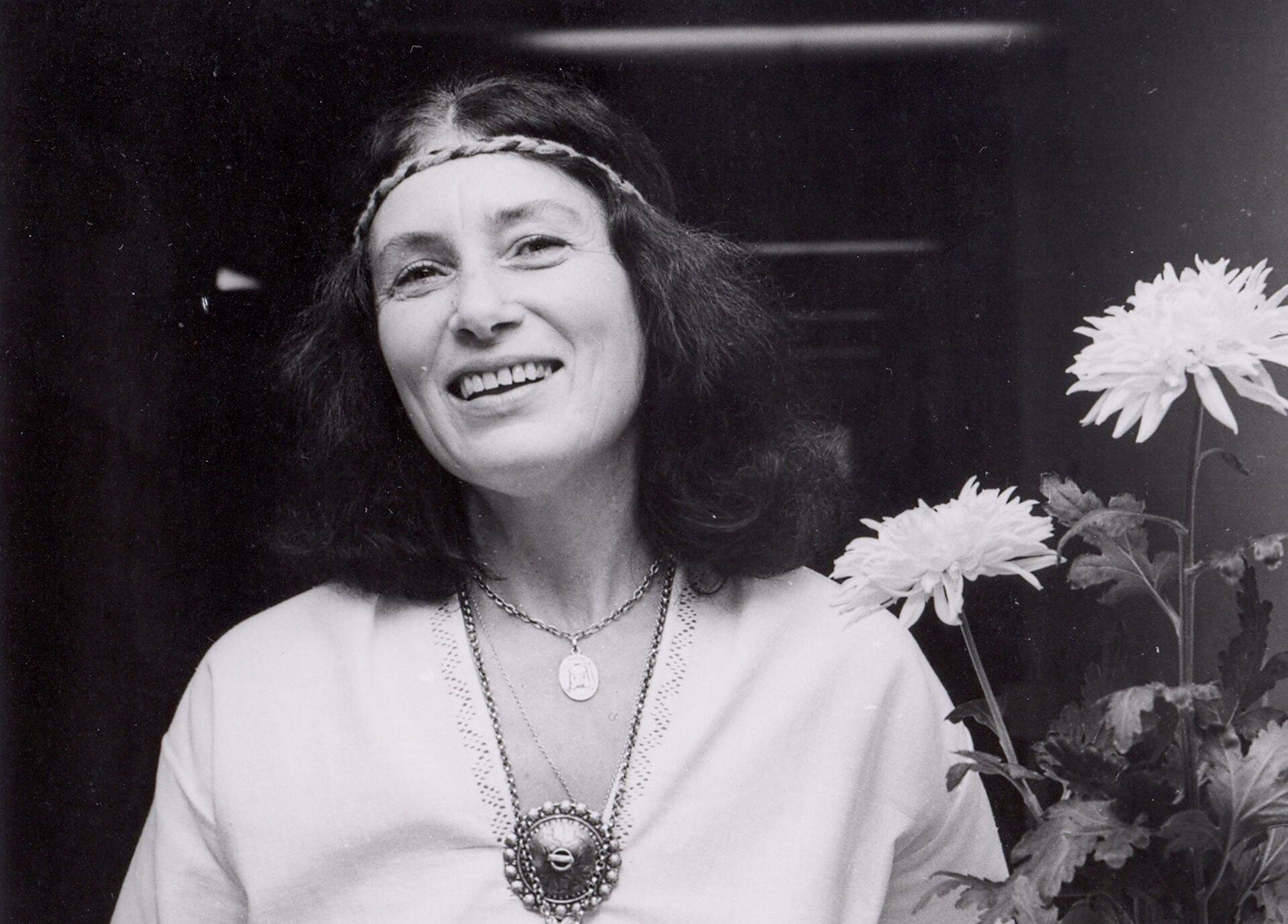 Dr Helli Kelk.