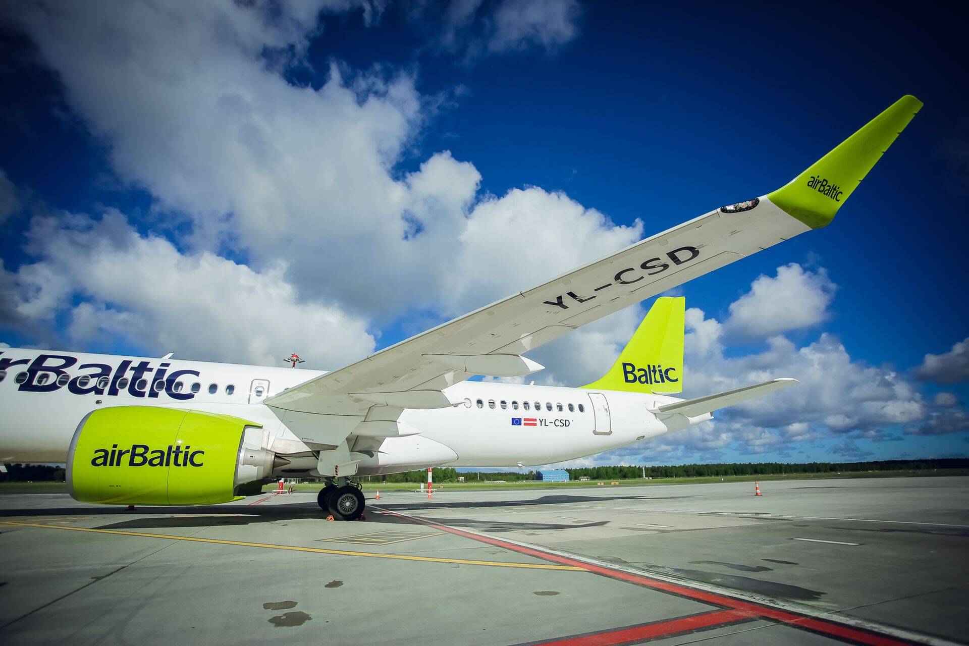 Üha enam lennupileteid ostetakse mobiiliga.