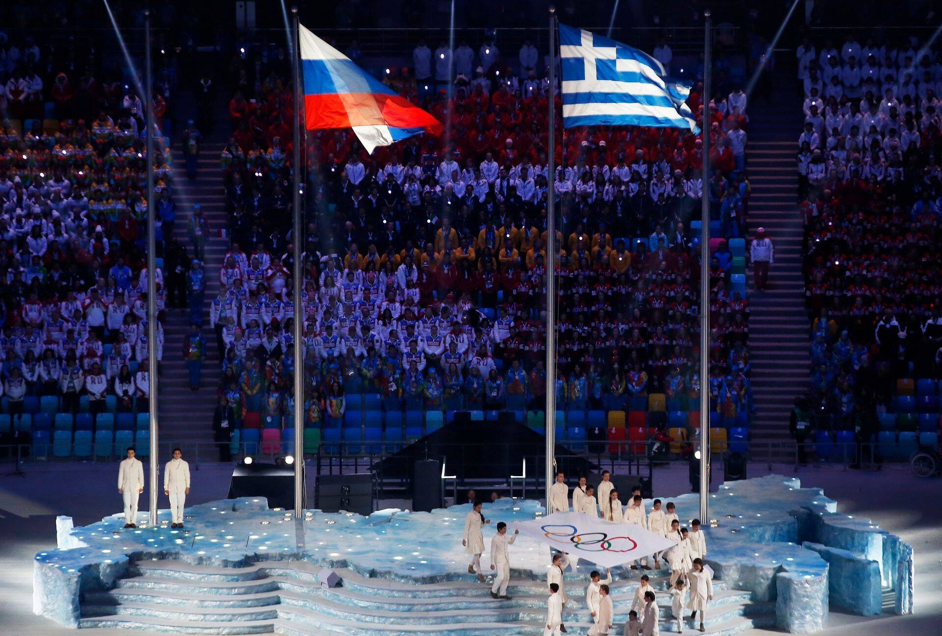 Kreeka ja Venemaa lipud Šotsi olümpial.