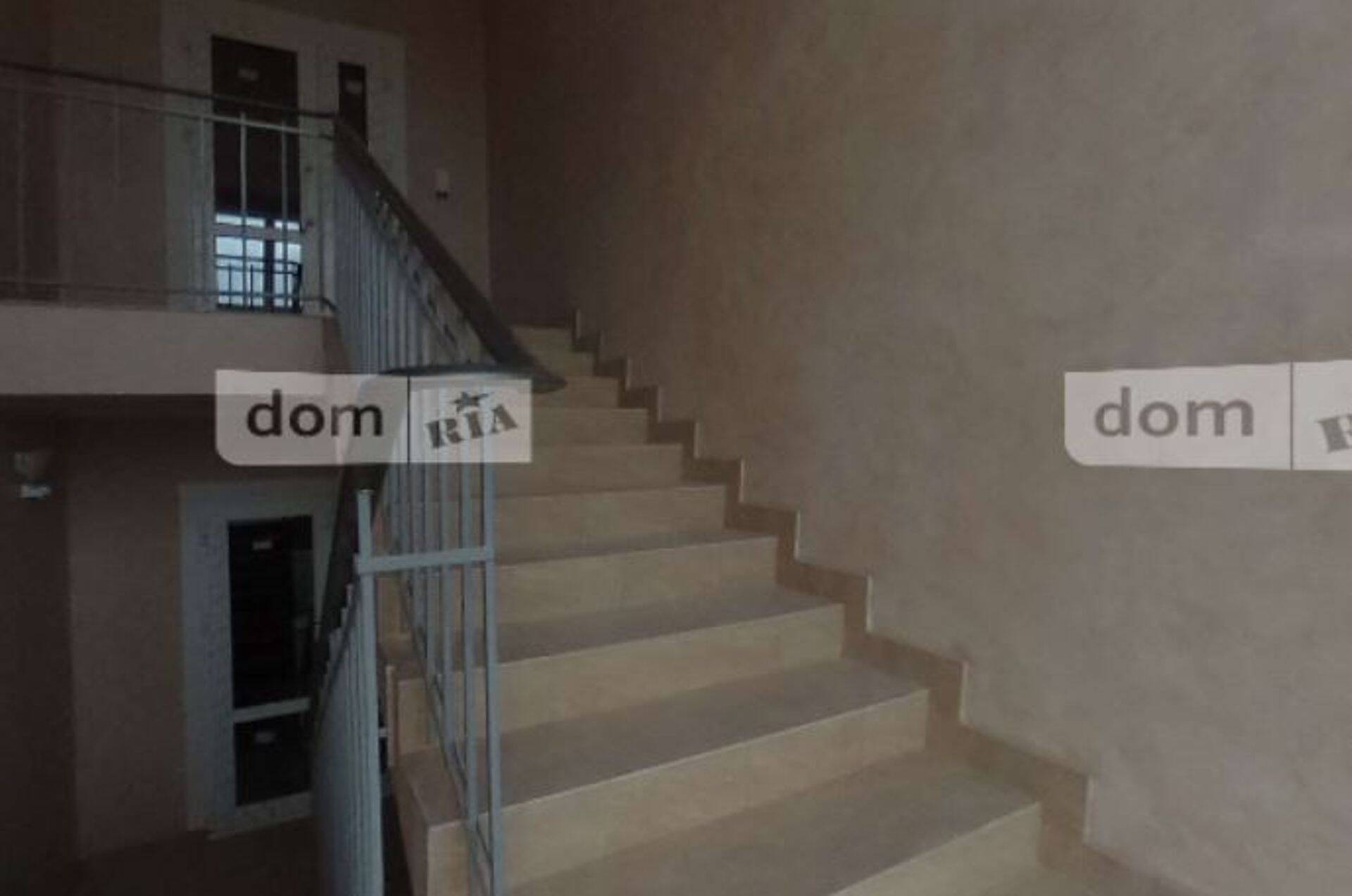 Trepikojavaade DOM.RIA.com kuulutuse virtuaaltuurist.