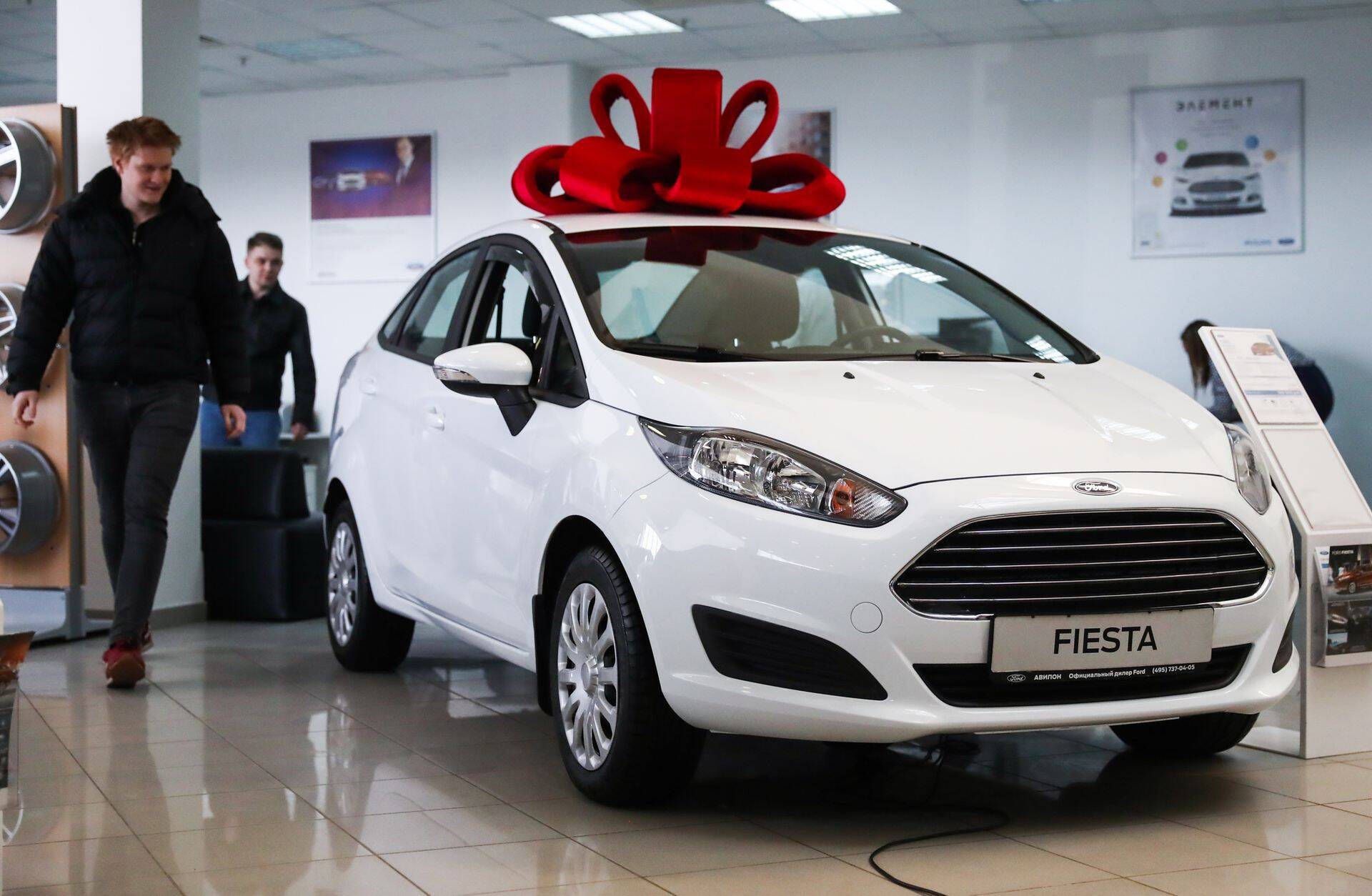 Auto pole väärtust kasvatav vara, v.a kui tegemist on James Bondi autoga. Kõrge intressiga tarbimislaenu abil autot ostes võib jääda pikaajalisse võlalõksu.