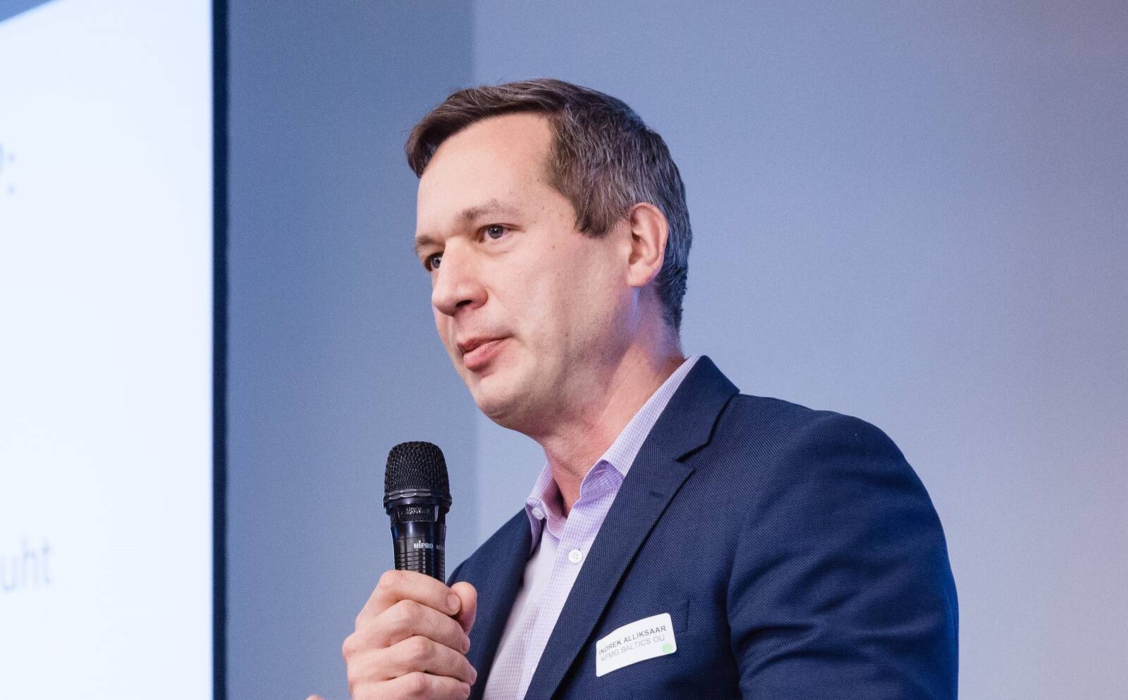KPMG audititeenuste juht Indrek Alliksaar märgib, et ettevõtjad ei usu ehitusmahtude kiiresse taastumisse.