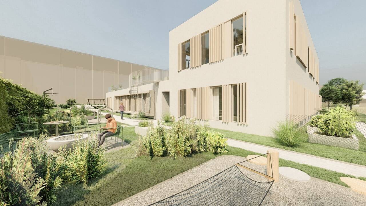 Pesa aias on nii marjapõõsad, viljapuud, putukakodud, mänguväljakud kui ka niisama olemise alad.