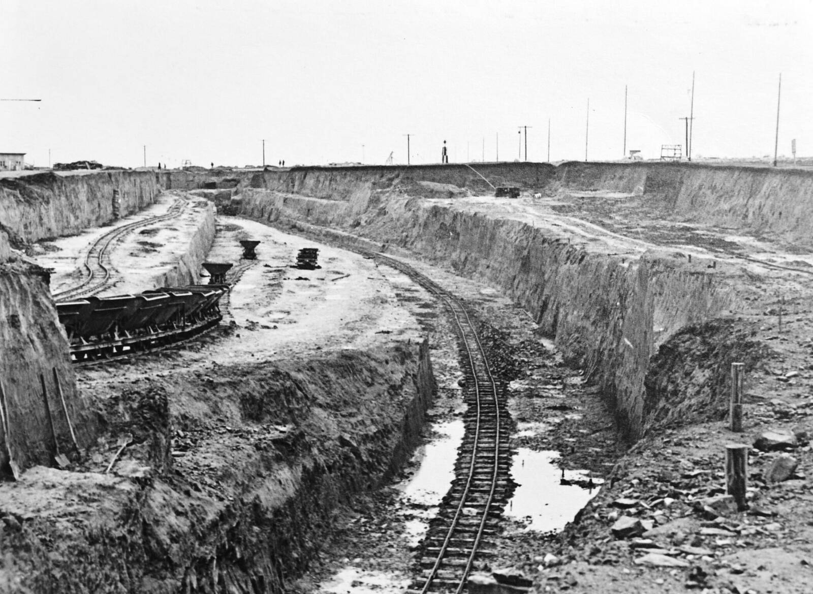 Канал Черное море–Дунай создавался для того, чтобы по нему прошли корабли советского Черноморского флота для атаки Белграда в предстоящей Третьей мировой.