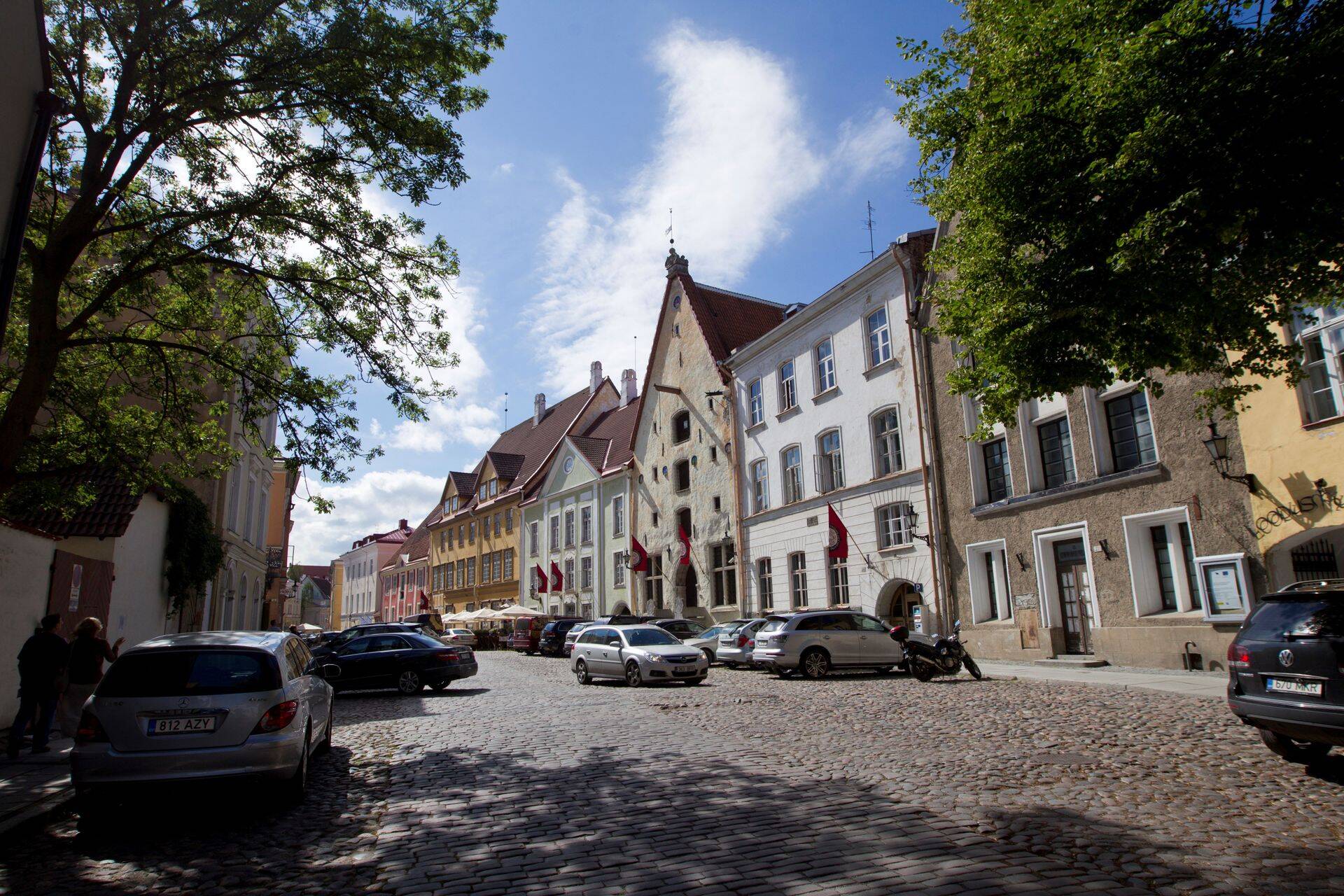 В августе нынешнего года в Старом городе Таллинна на улице Лай была куплена квартира класса люкс площадью более 200 м² почти за 1,2 миллиона евро.
