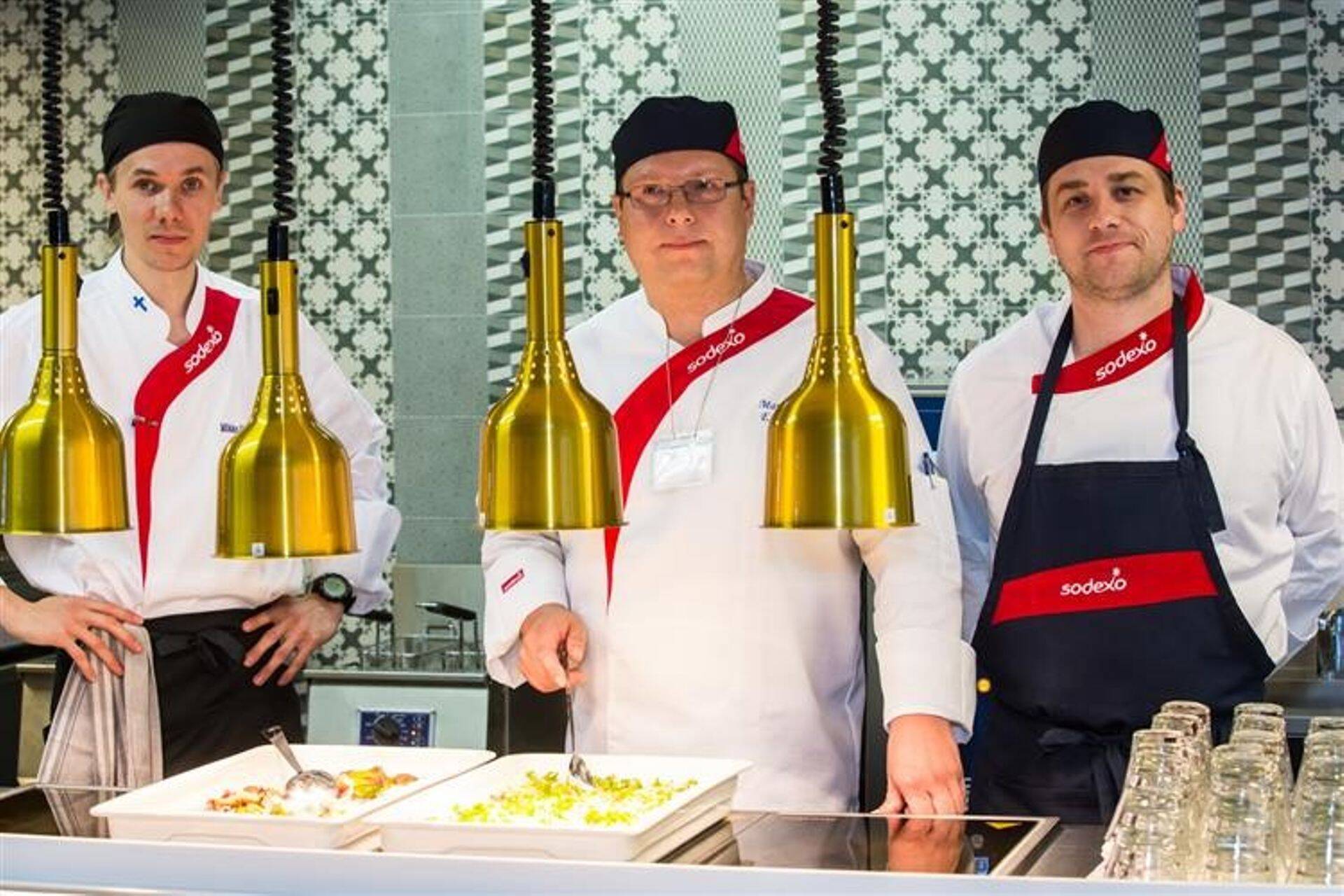 ФОТО: в Ulemiste City открылся крупнейший в Эстонии ресторан Dvigatel