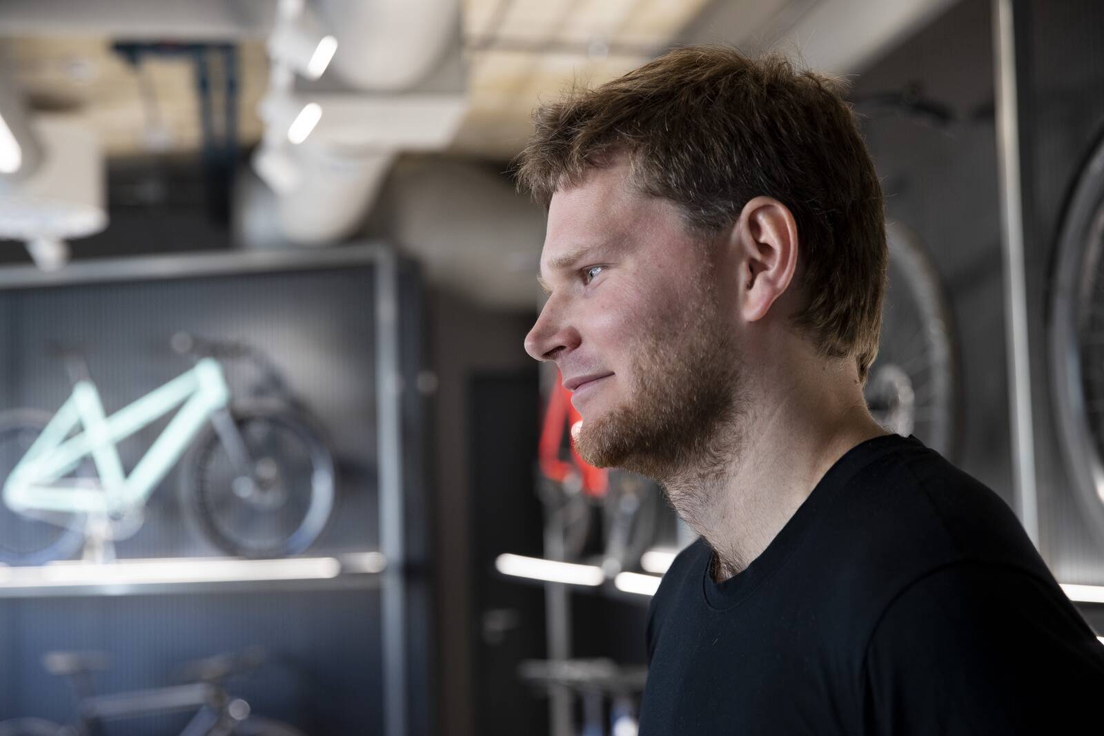 “Mõistame, et on olnud segadust ja ebakindlust ning selle tulemusena ei pruugi teatud asjad ootuspäraselt toimida,” kirjutab Äike Mobility asutaja ja endine omanik Kristjan Maruste klientidele, kes praegu murega klienditeeninduse poole pöörduvad.