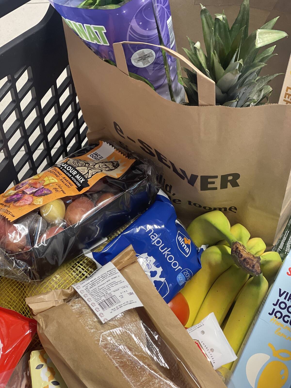 Pühade perioodil pöörduti rohkem füüsilisse kauplusesse sisseoste tegema.