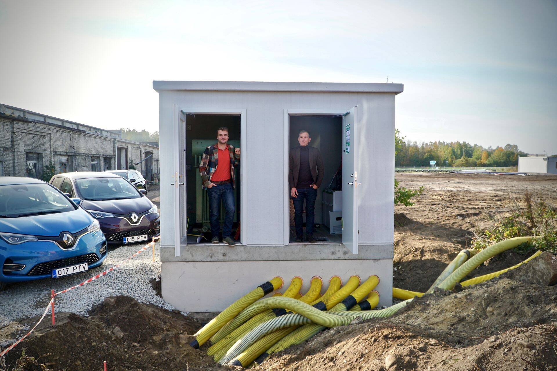 PAKRI Teadus- ja Tööstuspargi tegevjuht Enn Laansoo, Jr. (vasakul) ja Lääne-Harju vallavanem Jaanus Saat.