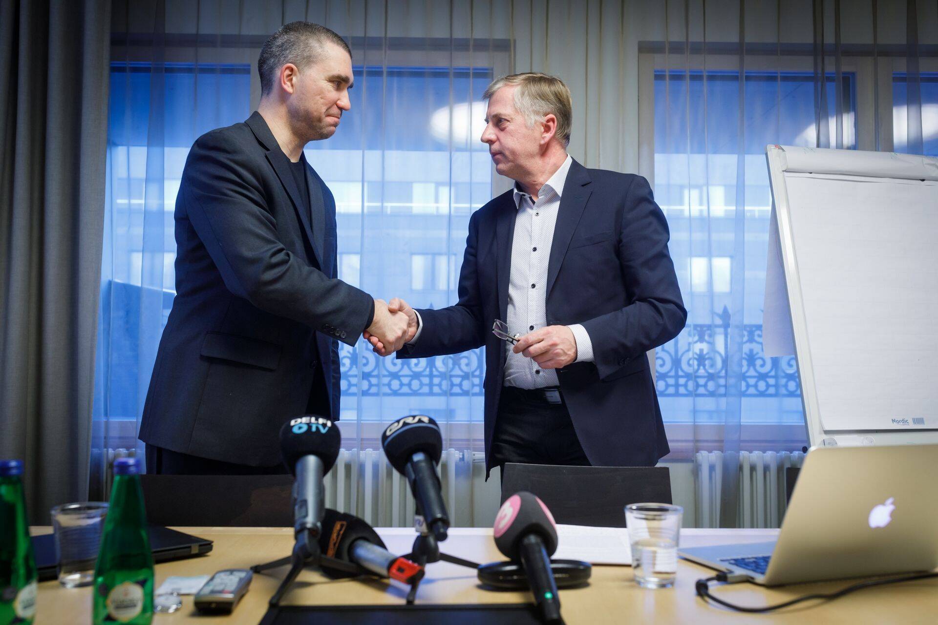 RMK juht Aigar Kallas ja Estfor Investi juhatuse liige Margus Kohava kolmapäevasel pressikonverentsil