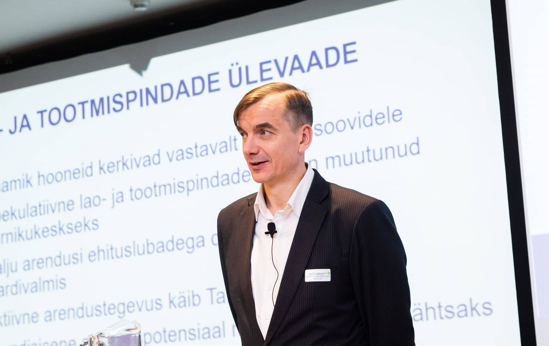Uus Maa kinnisvarabüroo lao- ja tööstuspindade juhtivmaakler Fred Linnukütt ärikinnisvara halduse konverentsil 2020