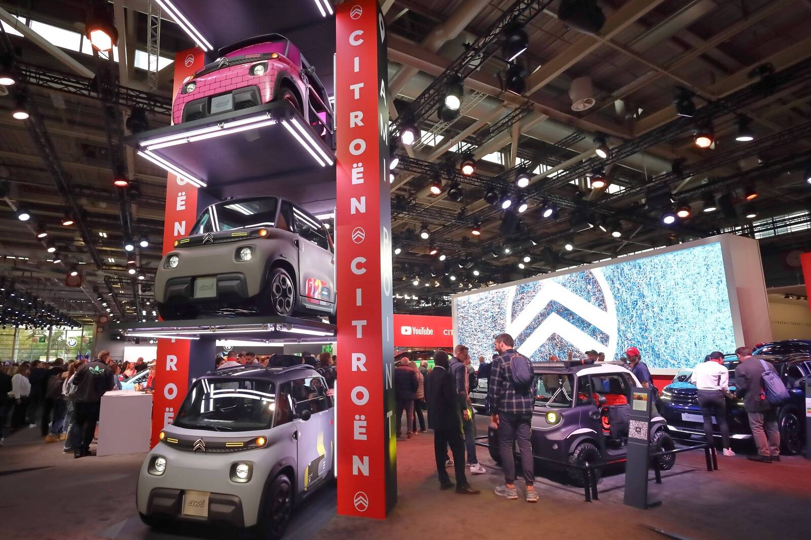 Stellantise gruppi kuuluva Citroëni väljapanek oktoobris Pariisi autonäitusel.