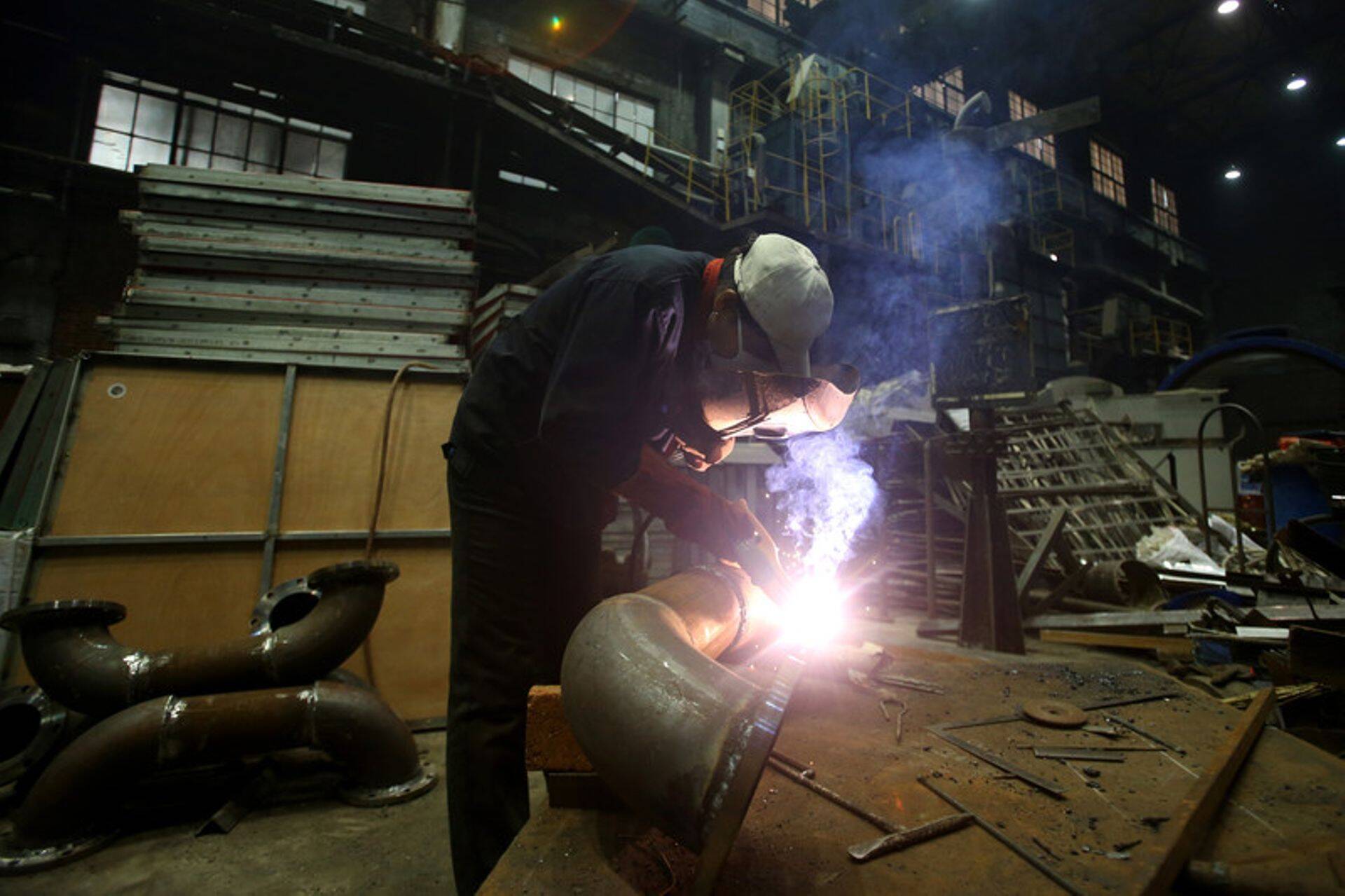 Ehkki Saksa tööstus näitab elavnemise märke, tegi teenindussektor vähikäiku.