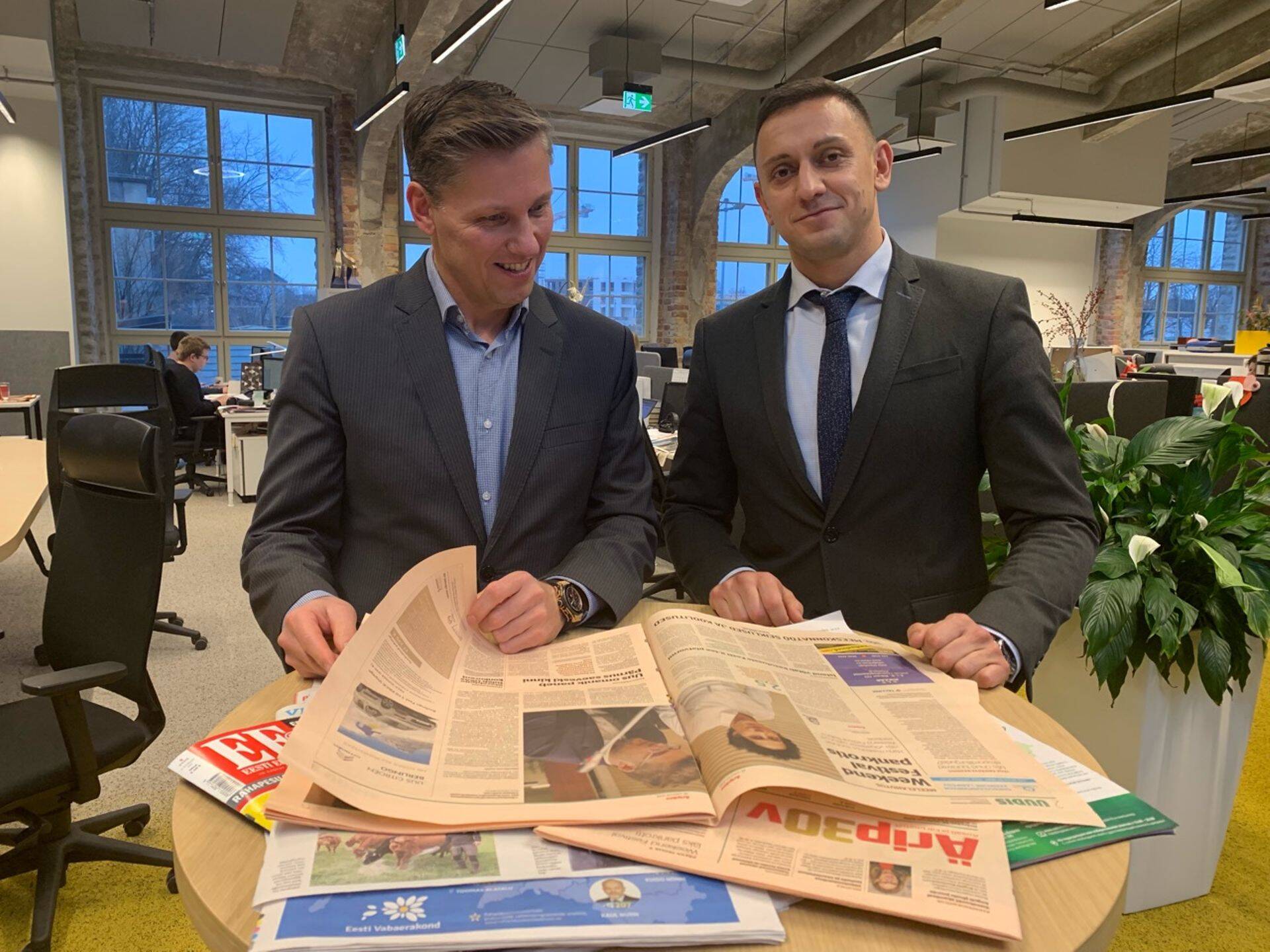 Uus Maa Kinnisvarabüroo juhatuse liige Mika Sucksdorff ja ärikinnisvara konsultant Eduard Sorokin
