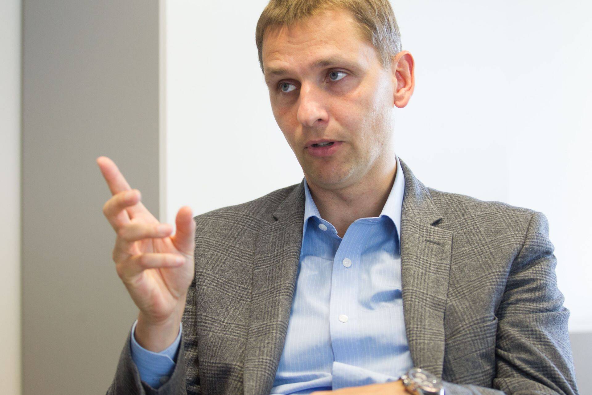SEB ettevõtete panganduse valdkonna juhi Artjom Sokolovi hinnangul on Eesti ettevõtted suutnud edukalt riske hajutada, mistõttu ei sõltu me ühest tegevusvaldkonnast või suurprojektist.