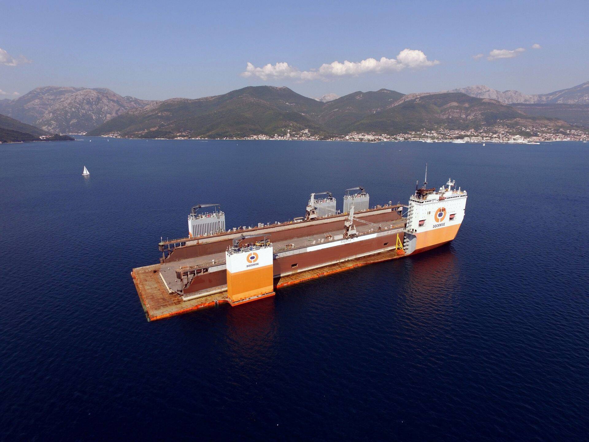 Dockwise Vanguard