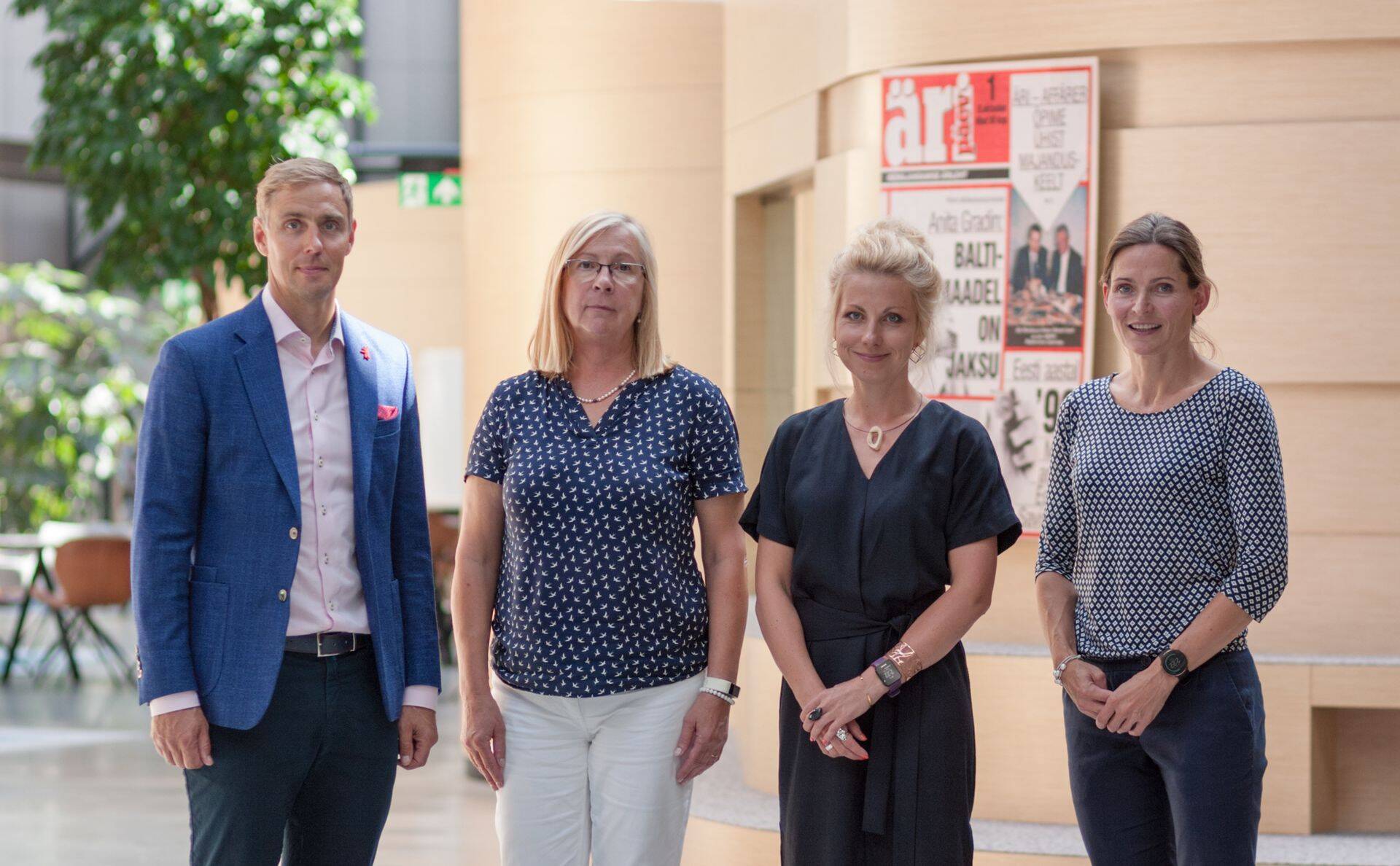 Vasakult Vaido Padumäe, Anne Hütt, Külliki Tafel-Viia ja Katre Savi.