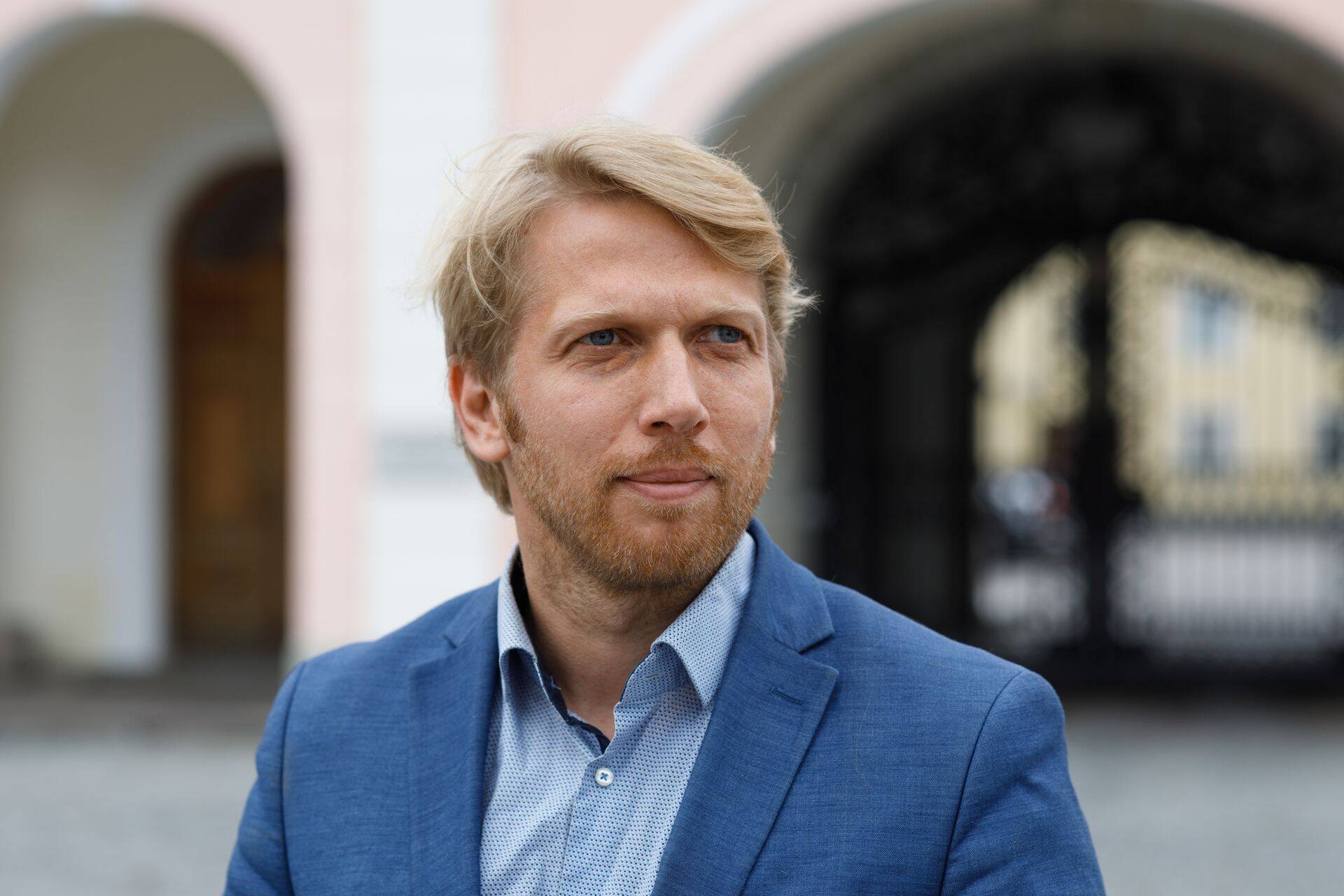 Keskerakondlase Jaanus Karilaiu sõnul oli ootuspärane Isamaa otsus alustada läbirääkimisi sotside ja oravatega.